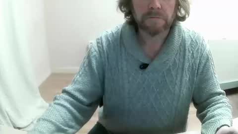 Saltimbanquier  Salt  ou  Banquier  online show from 19, 12, 2024