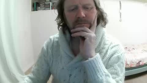 Saltimbanquier  Salt  ou  Banquier  online show from 26, 1, 2025