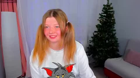 Snapshot of salut_love chatting on 6, 12, 2024 Ruby online show from 6, 12, 2024