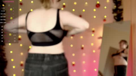 Snapshot of salut_love chatting on 26, 12, 2024 Ruby online show from 26, 12, 2024