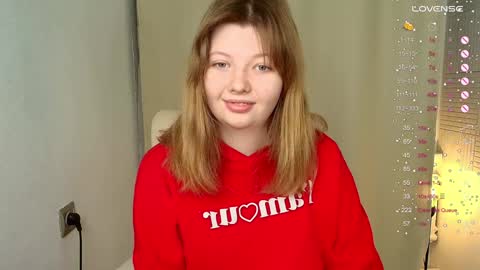 Snapshot of salut_love chatting on 1, 2, 2025 Ruby online show from 1, 2, 2025