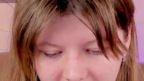 Snapshot of salut_love chatting on 8, 3, 2025 Ruby online show from 8, 3, 2025