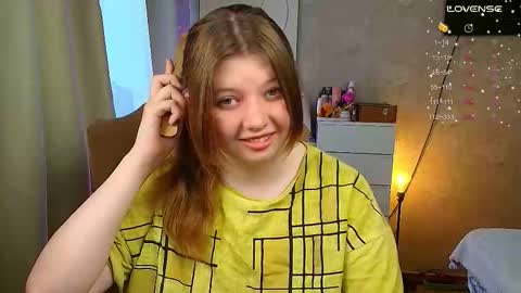 Snapshot of salut_love chatting on 5, 10, 2025 Ruby online show from 5, 10, 2025