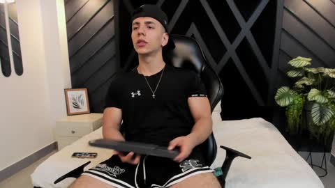 SALVATORE online show from 6, 2, 2025