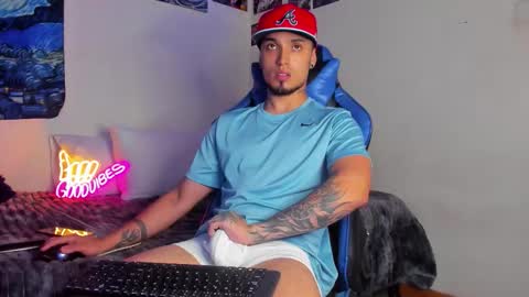 Snapshot of salvatore_dereck chatting on 27, 11, 2025 online show from 27, 11, 2025