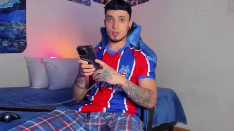 Snapshot of salvatore_dereck chatting on 10, 1, 2026 online show from 10, 1, 2026