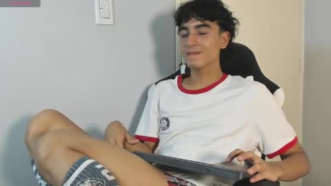 Snapshot of salvatore_montt chatting on 25, 2, 2025 salvatore_montt online show from 25, 2, 2025