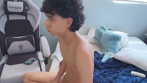 Snapshot of salvatore_montt chatting on 15, 10, 2025 salvatore_montt online show from 15, 10, 2025