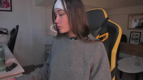 Snapshot of sam01___ chatting on 12, 11, 2025 Stefana or Samchispas online show from 12, 11, 2025