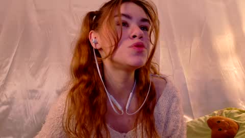 Snapshot of sam_cam22 chatting on 8, 2, 2025 Samantha online show from 8, 2, 2025