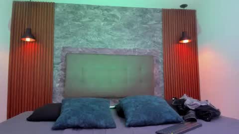 Snapshot of sam_clarkk chatting on 23, 10, 2025 Sam Clark online show from 23, 10, 2025