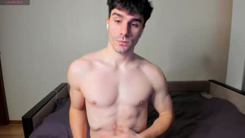 Snapshot of sam_huston18 chatting on 16, 3, 2026 BACK IN 2 WEEKS online show from 16, 3, 2026