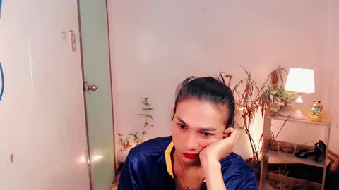 Snapshot of sam_mitinair chatting on 4, 12, 2024 sam online show from 4, 12, 2024