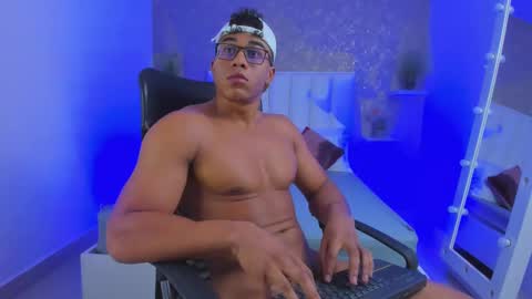 sam_rouge online show from 19, 2, 2025
