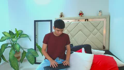 Snapshot of sam_tnt9 chatting on 8, 4, 2026 sam_tnt9 online show from 8, 4, 2026