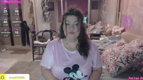 Snapshot of samanta_shy chatting on 10, 11, 2025 Marry online show from 10, 11, 2025