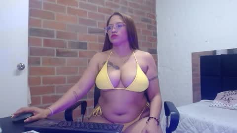 Snapshot of samantha__karolstone chatting on 14, 11, 2025 SAMANTHA online show from 14, 11, 2025