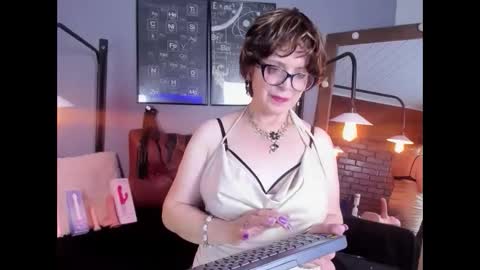 Sam online show from 27, 9, 2025