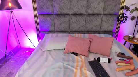 Snapshot of samanthaa_gil_ chatting on 19, 10, 2025 Samantha online show from 19, 10, 2025