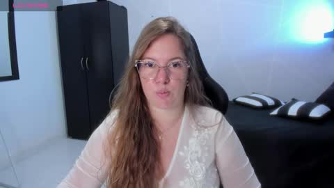 Snapshot of samanthaleon chatting on 2, 11, 2025 Samantha samy online show from 2, 11, 2025