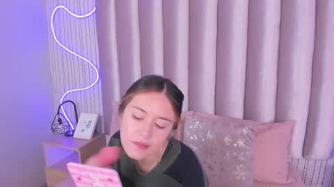 Snapshot of samanthapeachs chatting on 22, 11, 2025 Alejandra online show from 22, 11, 2025