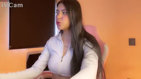 Snapshot of samara_lam chatting on 2, 2, 2025 Sammy  online show from 2, 2, 2025