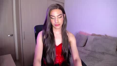 Samara Silex online show from 7, 10, 2025