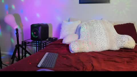 Yaya online show from 10, 1, 2025