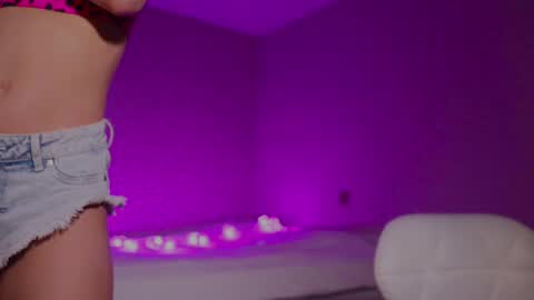 Snapshot of samdemia chatting on 21, 1, 2025 Sam Demia online show from 21, 1, 2025