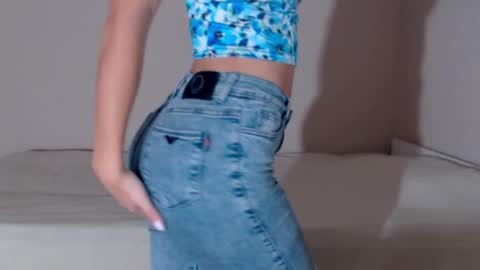 Snapshot of samdemia chatting on 18, 9, 2025 Sam Demia online show from 18, 9, 2025