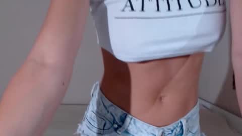 Snapshot of samdemia chatting on 25, 9, 2025 Sam Demia online show from 25, 9, 2025