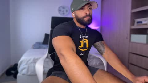 Sam Dornan online show from 5, 2, 2025