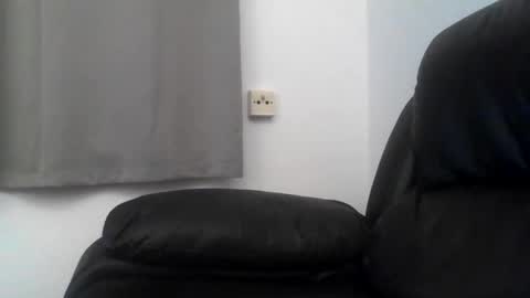 samiam381653 online show from 6, 10, 2025