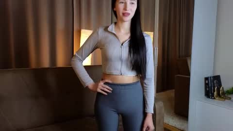 Mila online show from 23, 11, 2025