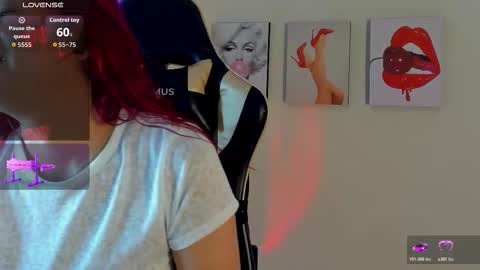 Snapshot of sammy_jhonson25 chatting on 28, 10, 2025 sammy_jhonson25 online show from 28, 10, 2025