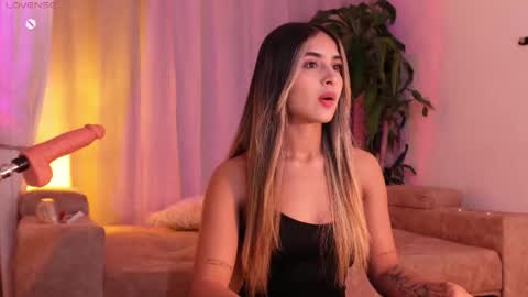 Snapshot of sammylaszlow chatting on 28, 10, 2025 Sammy online show from 28, 10, 2025