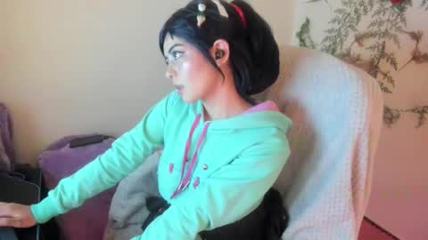   online show from 2, 11, 2025