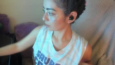   online show from 19, 11, 2025