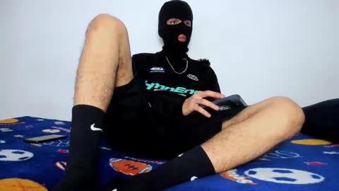 Snapshot of samuel_suarez chatting on 2, 11, 2025 online show from 2, 11, 2025