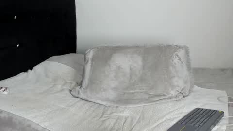 Snapshot of samuelholt chatting on 14, 12, 2024 Samuel online show from 14, 12, 2024