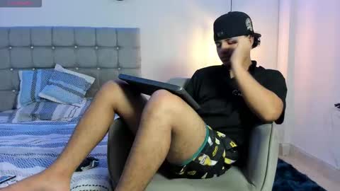 Snapshot of samxx_muscle chatting on 10, 10, 2025 samxx_muscle online show from 10, 10, 2025