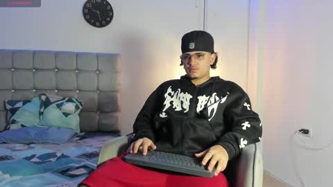 Snapshot of samxx_muscle chatting on 29, 10, 2025 samxx_muscle online show from 29, 10, 2025