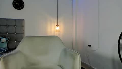 Snapshot of samxx_muscle chatting on 8, 11, 2025 samxx_muscle online show from 8, 11, 2025