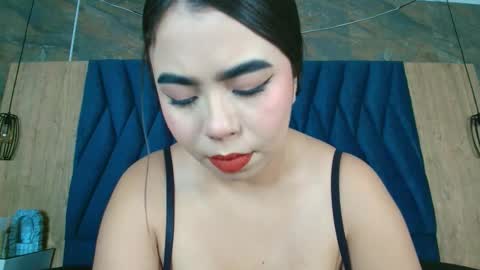 S A M Y  G R E Y  online show from 12, 9, 2025