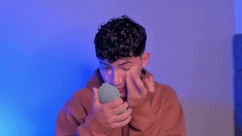 Samuel Collins online show from 6, 1, 2025