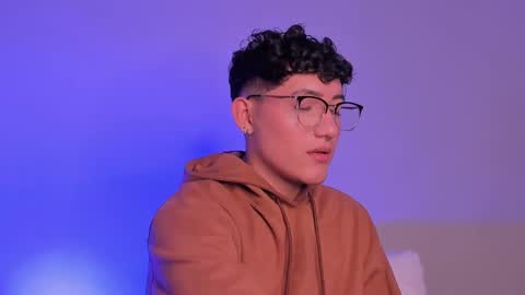 Samuel Collins online show from 7, 1, 2025