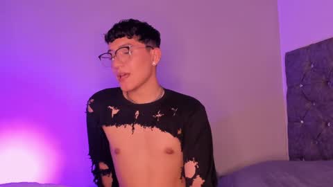 Samuel Collins online show from 1, 2, 2025