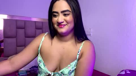 Snapshot of samyrosss6 chatting on 22, 11, 2025 Samy online show from 22, 11, 2025