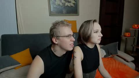 Snapshot of samyscott chatting on 1, 11, 2025 SamyScott online show from 1, 11, 2025