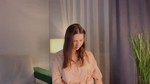 Snapshot of sandili chatting on 18, 11, 2025 Isabel but you can call me Bella online show from 18, 11, 2025